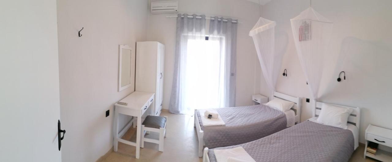 Makis Apartments アリラス エクステリア 写真
