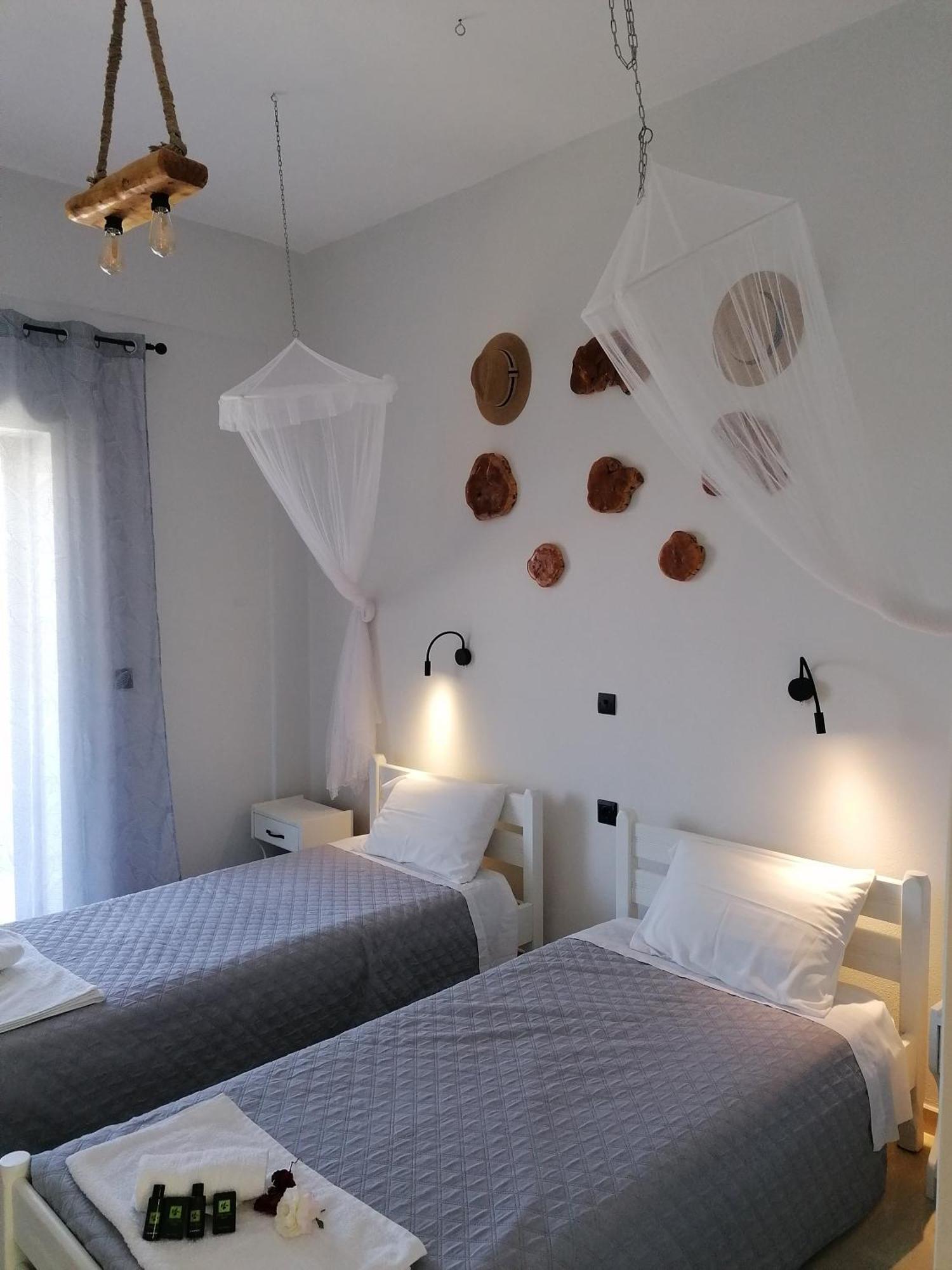 Makis Apartments アリラス エクステリア 写真