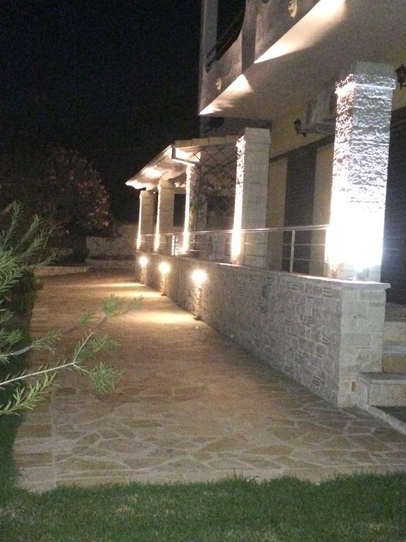 Makis Apartments アリラス エクステリア 写真